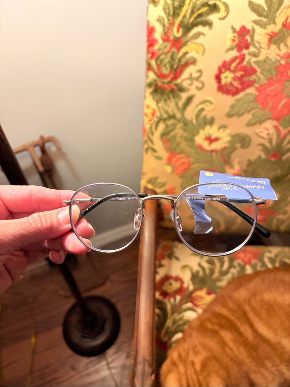 Universal Thread Round Blue Light Reading Glasses +1.50 NWT